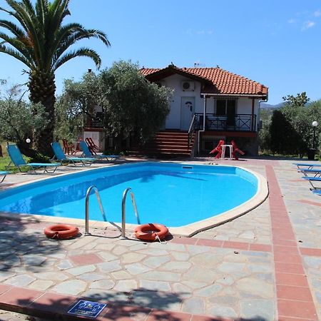 Villa Iatrou Potos Exterior foto