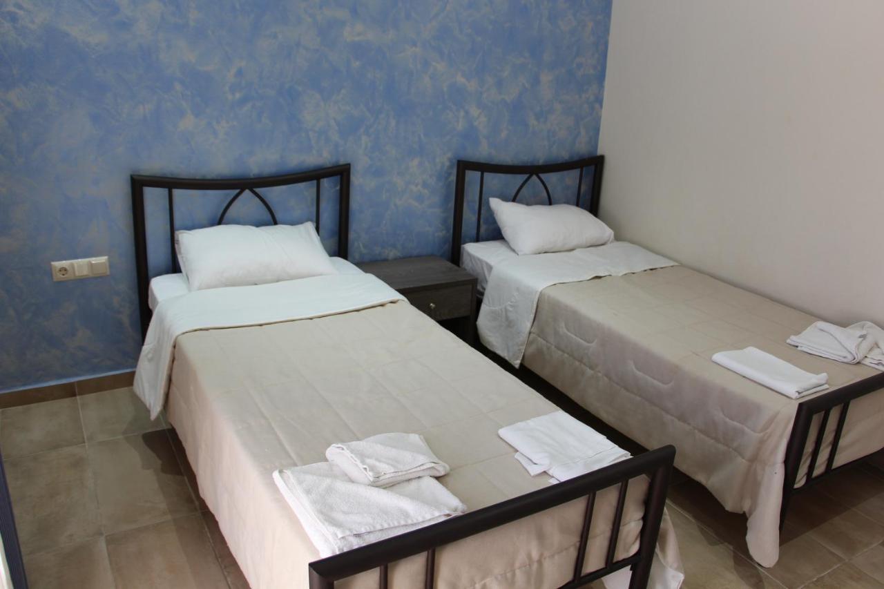 Villa Iatrou Potos Habitación foto