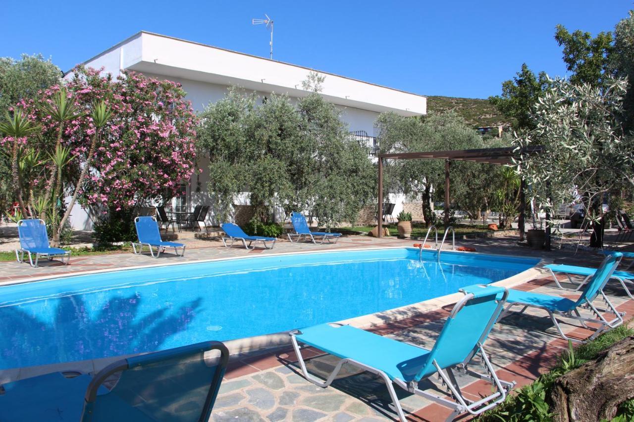 Villa Iatrou Potos Exterior foto
